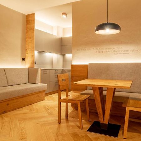 Ladurner Suites Мерано Екстериор снимка