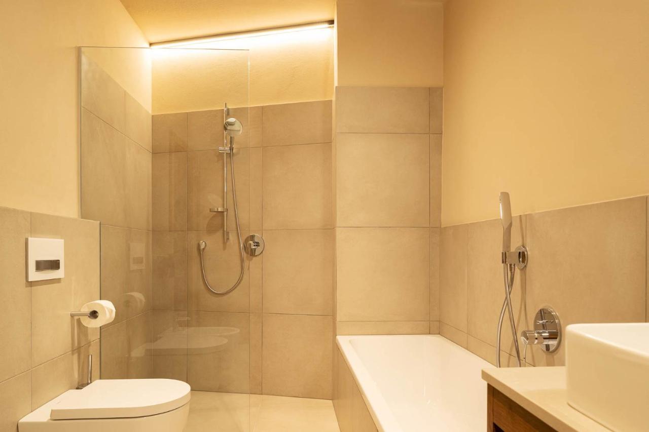 Ladurner Suites Мерано Екстериор снимка