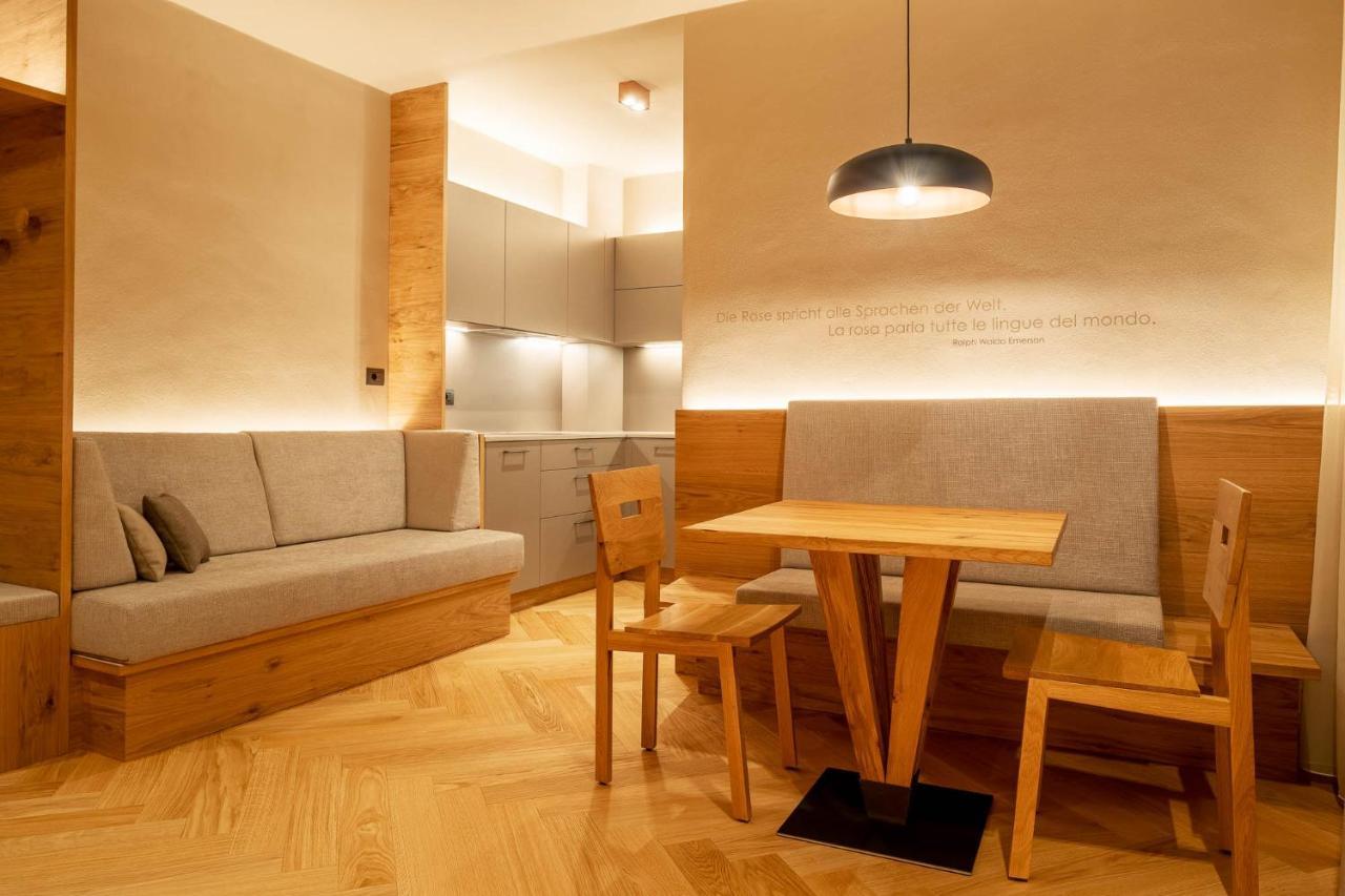 Ladurner Suites Мерано Екстериор снимка