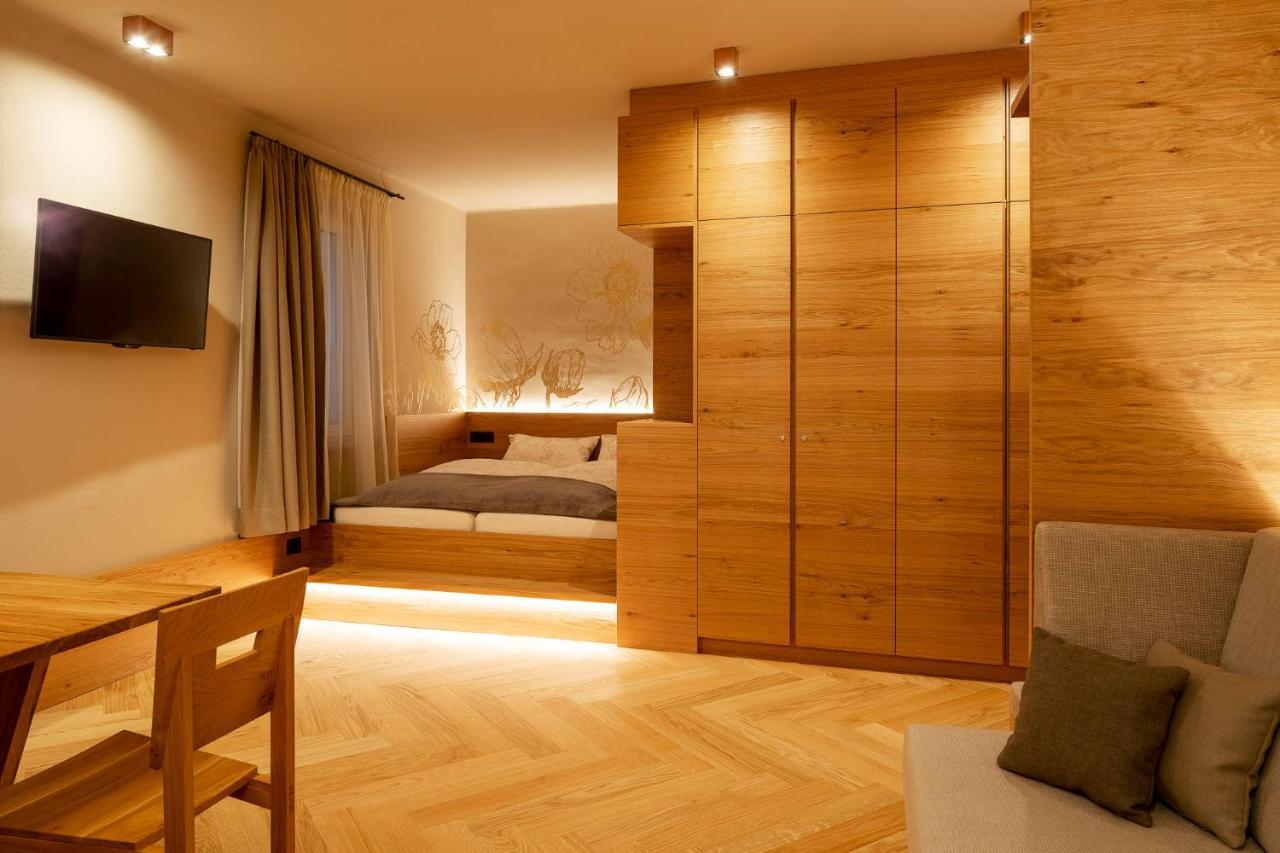 Ladurner Suites Мерано Екстериор снимка